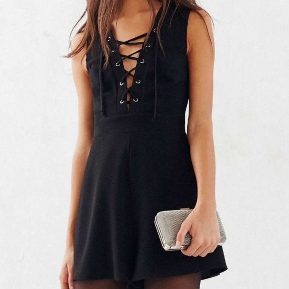 SILENCE + NOISE Black Romper Criss Cross Front 6 - Picture 1 of 7